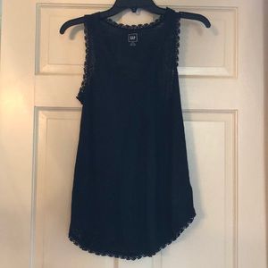 Women’s Gap tank
